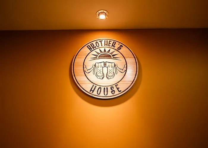 Brothers House
